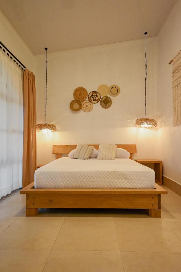 Zafra'S Hotel La Troncal エクステリア 写真