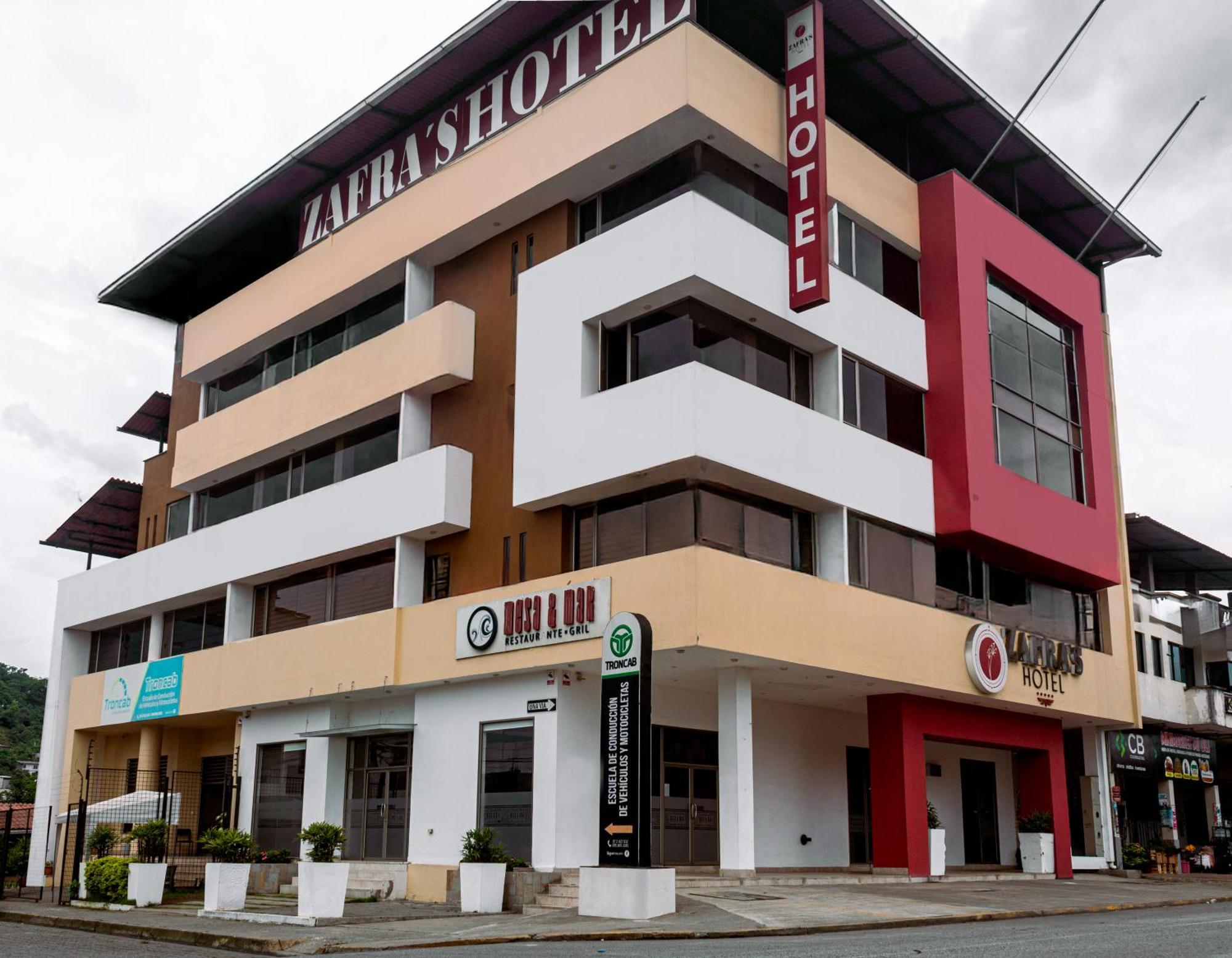 Zafra'S Hotel La Troncal エクステリア 写真